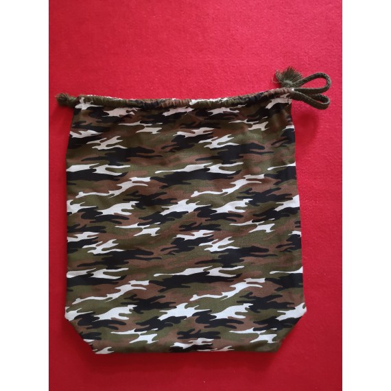Bolsa de merienda de tela hecha a mano militar.
